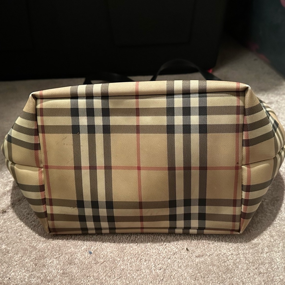 Vintage Burberry shoulder bag with zip closure - Picture 10 of 16